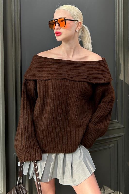 MDX Painful Brown Madonna Neck Women's Sweater MG2274 - Durango