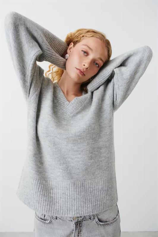 MDX Gray V Neck Oversized Women's Sweater MG2149 - Kempten
