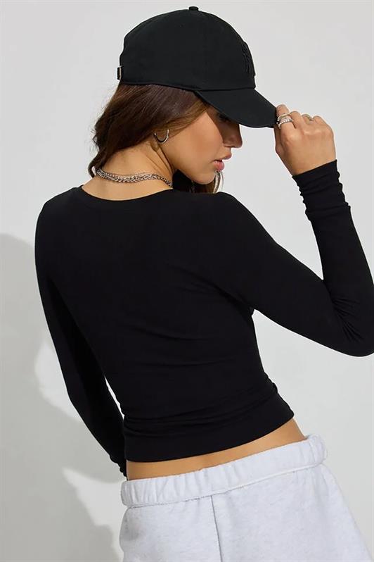 MDX Black V-Neck Long Sleeve Bodysuit with Eyelash Lace Detail MG2192 - Smarhon