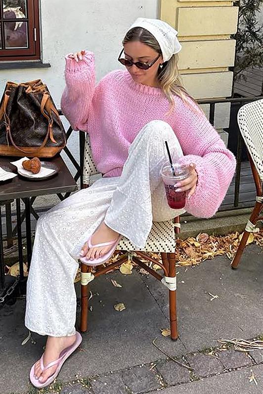 MDX Pink Balloon Sleeve Comfortable Fit Women's Sweater MG2602 - Berriozábal