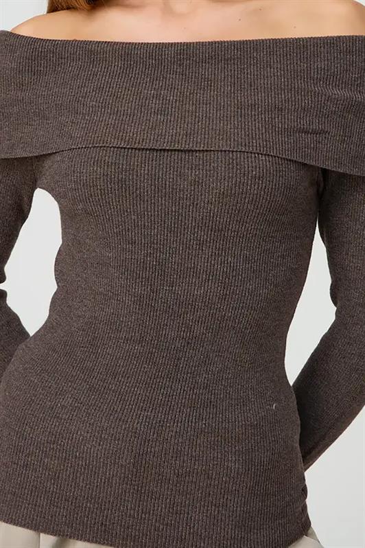 MDX Brown Madonna Collar Long Sleeve Sweater MG2184 - Vasylkiv
