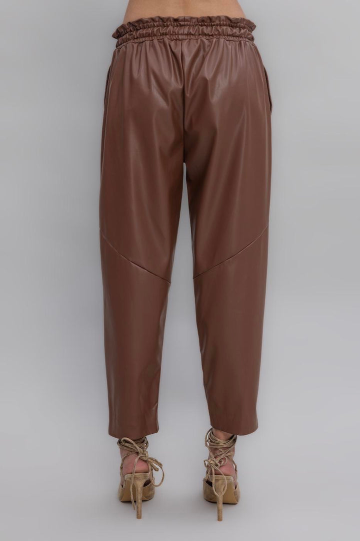 BSL Women Faux leather jogging pants with belt  - Thun