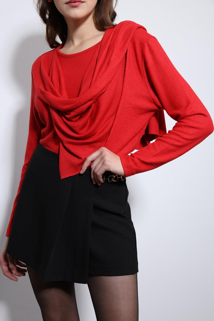 ANT Antioch Kırmızı Drapeli Şal Detaylı Top - Saint-Quentin