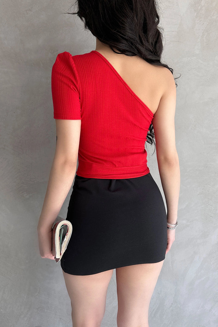 Red Single Shoulder Chain Detailed Crop Blouse BCDF-252179 - Thun