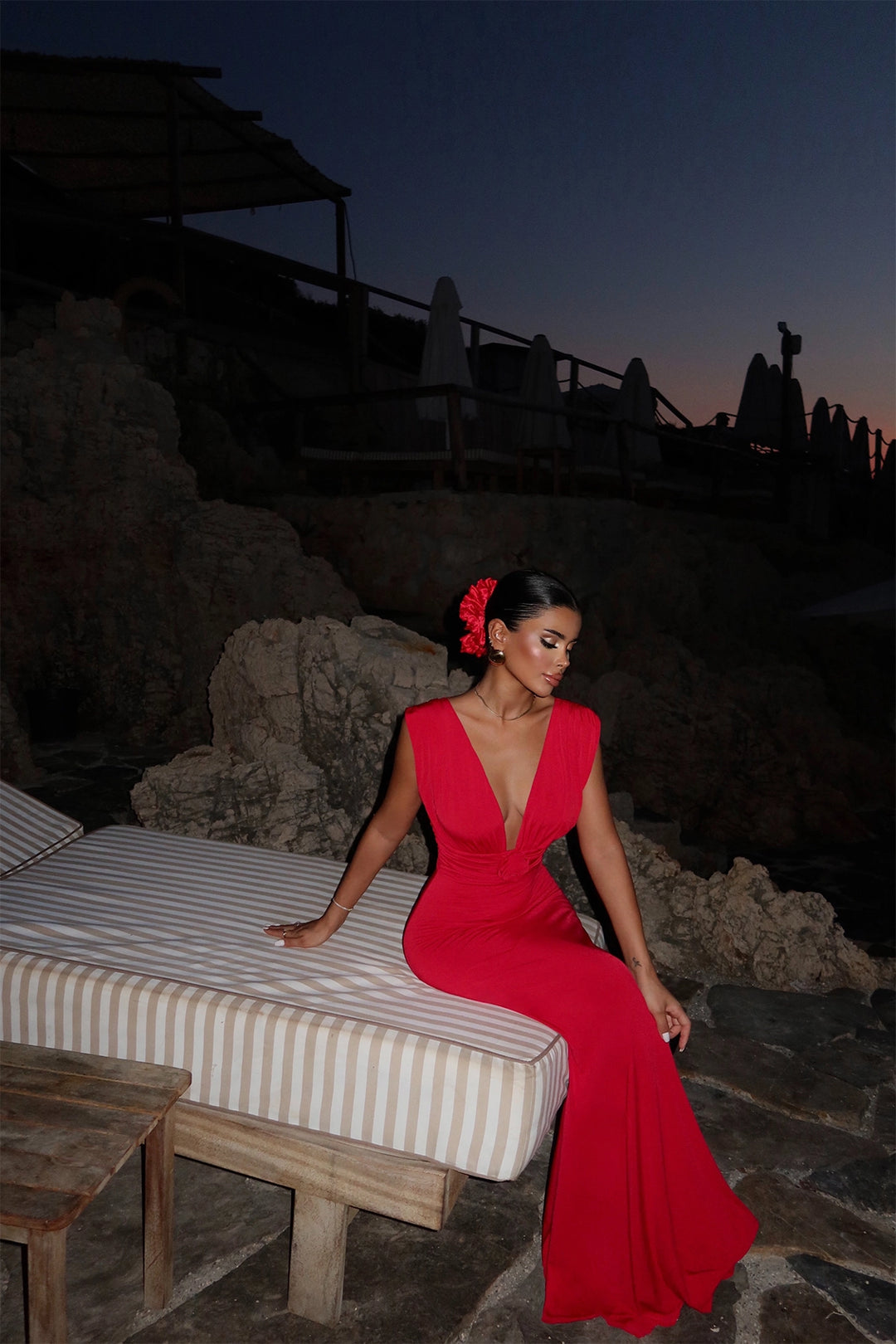 EYY Women Red Isolated Rose Detailed Dress - Montréal