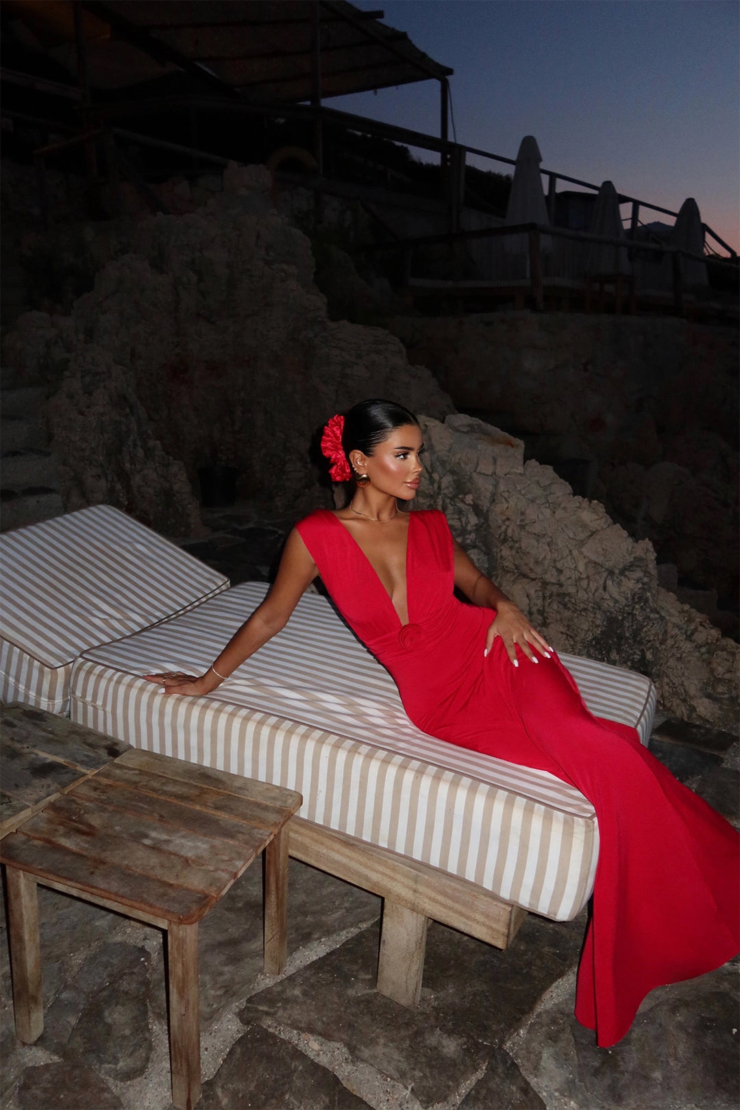 EYY Women Red Isolated Rose Detailed Dress - Montréal