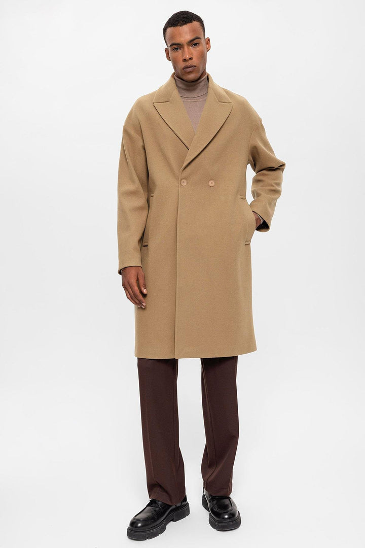 ANT Antioch Village Beige Oversized Double-Breasted Men's Coat - Saint-Jean-sur-Richelieu