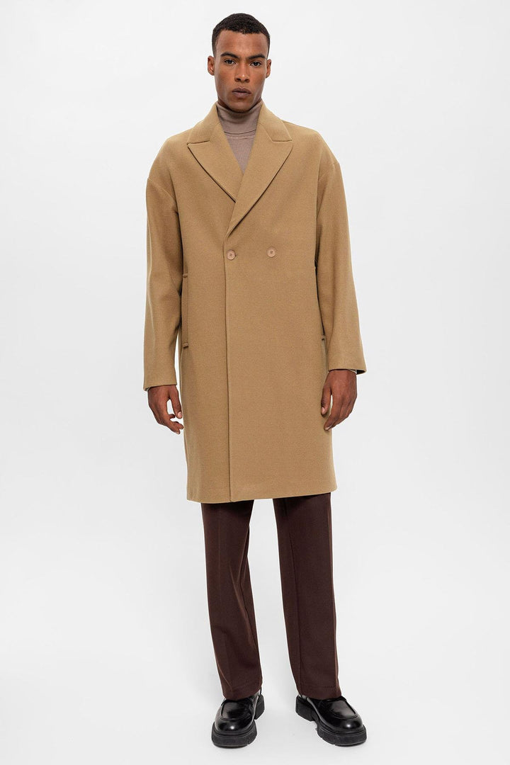 ANT Antioch Village Beige Oversized Double-Breasted Men's Coat - Saint-Jean-sur-Richelieu