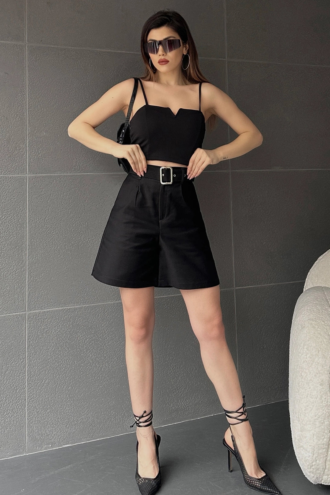 Dark Black Bird Eye Belted Wide Leg Mom Fit Shorts BCDF-233500 - Zákynthos