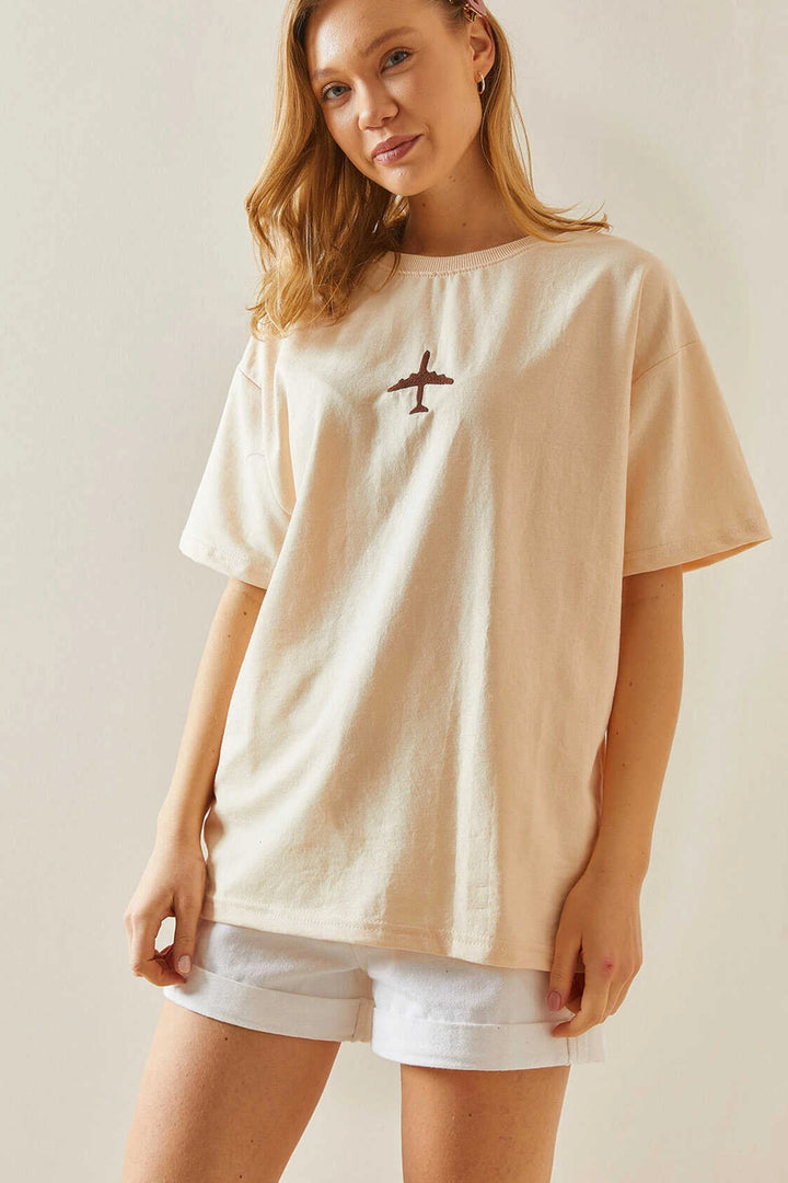 Cream Bicycle Collar Two Thread Embroidered Oversize Cotton T-Shirt BC241120 - Königswinter