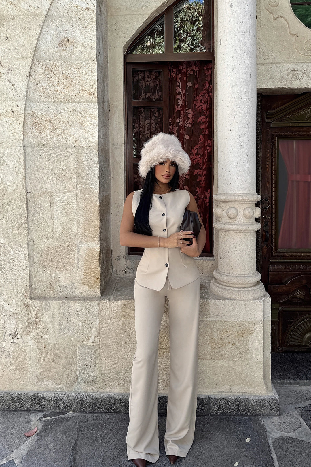 EYY Women Cream Plush Hat - Kamianske