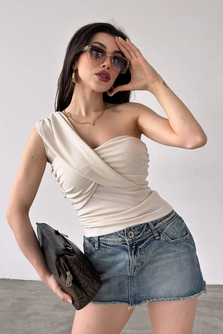 Cream Single Shoulder Buzzy Blouse BCDF-241060 - Horlivka