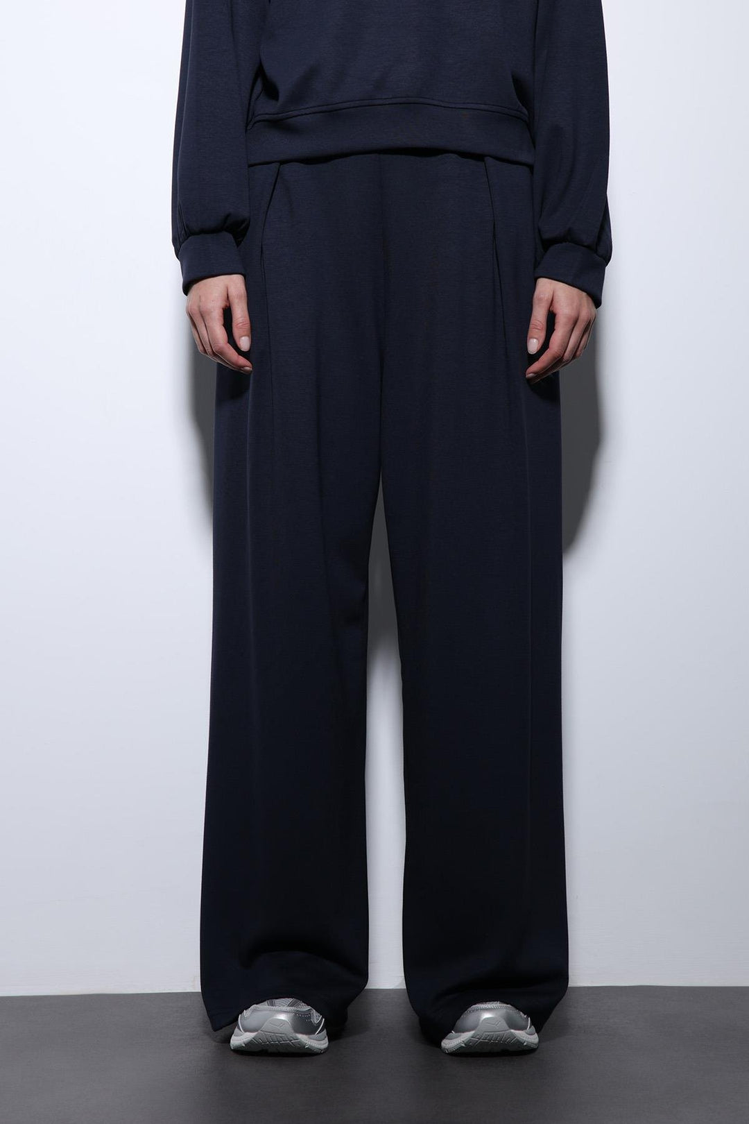 ANT Antioch Navy Wide Leg Relaxed Women's Suit - La Vergne