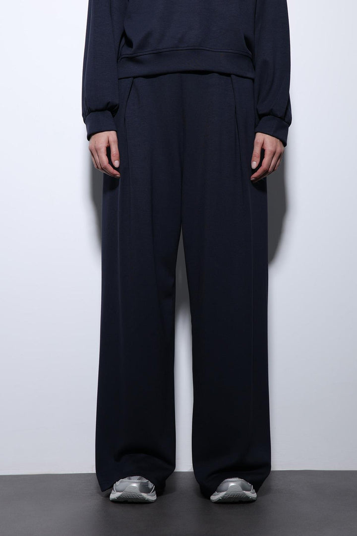 ANT Antioch Navy Wide Leg Relaxed Women's Suit - La Vergne