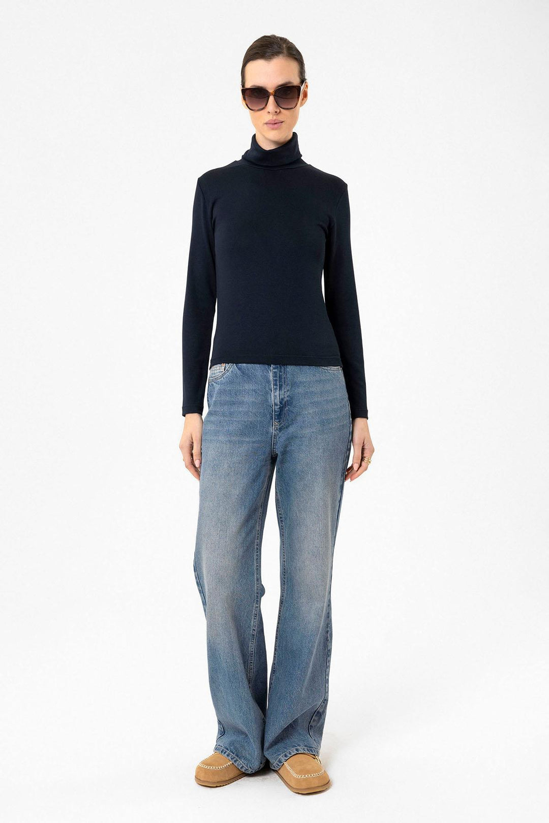 ANT Antioch Blue Women's Turtleneck Sweater - Mount Prospect
