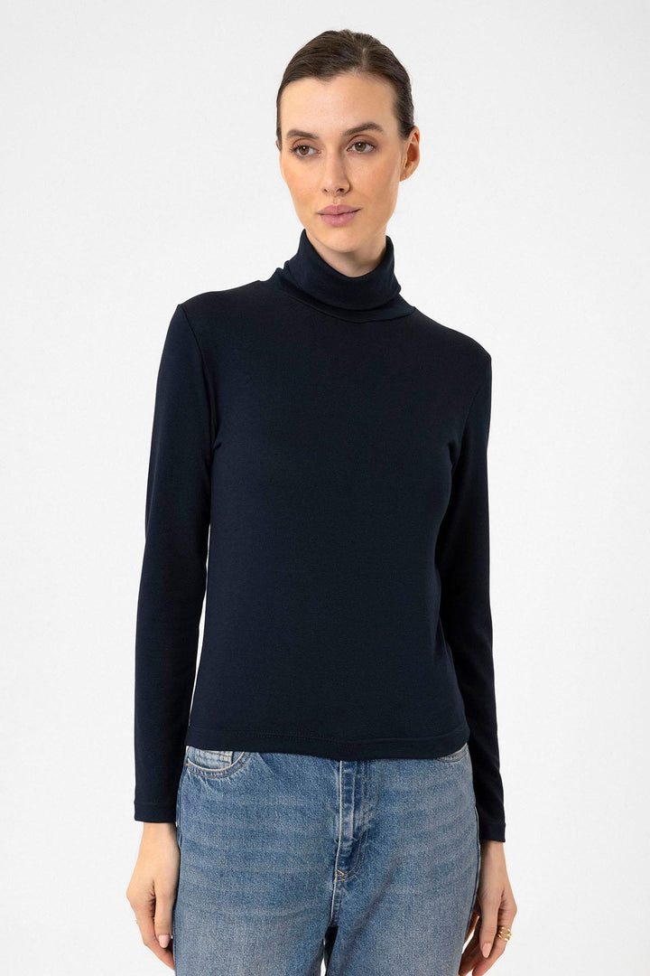 ANT Antioch Blue Women's Turtleneck Sweater - Mount Prospect
