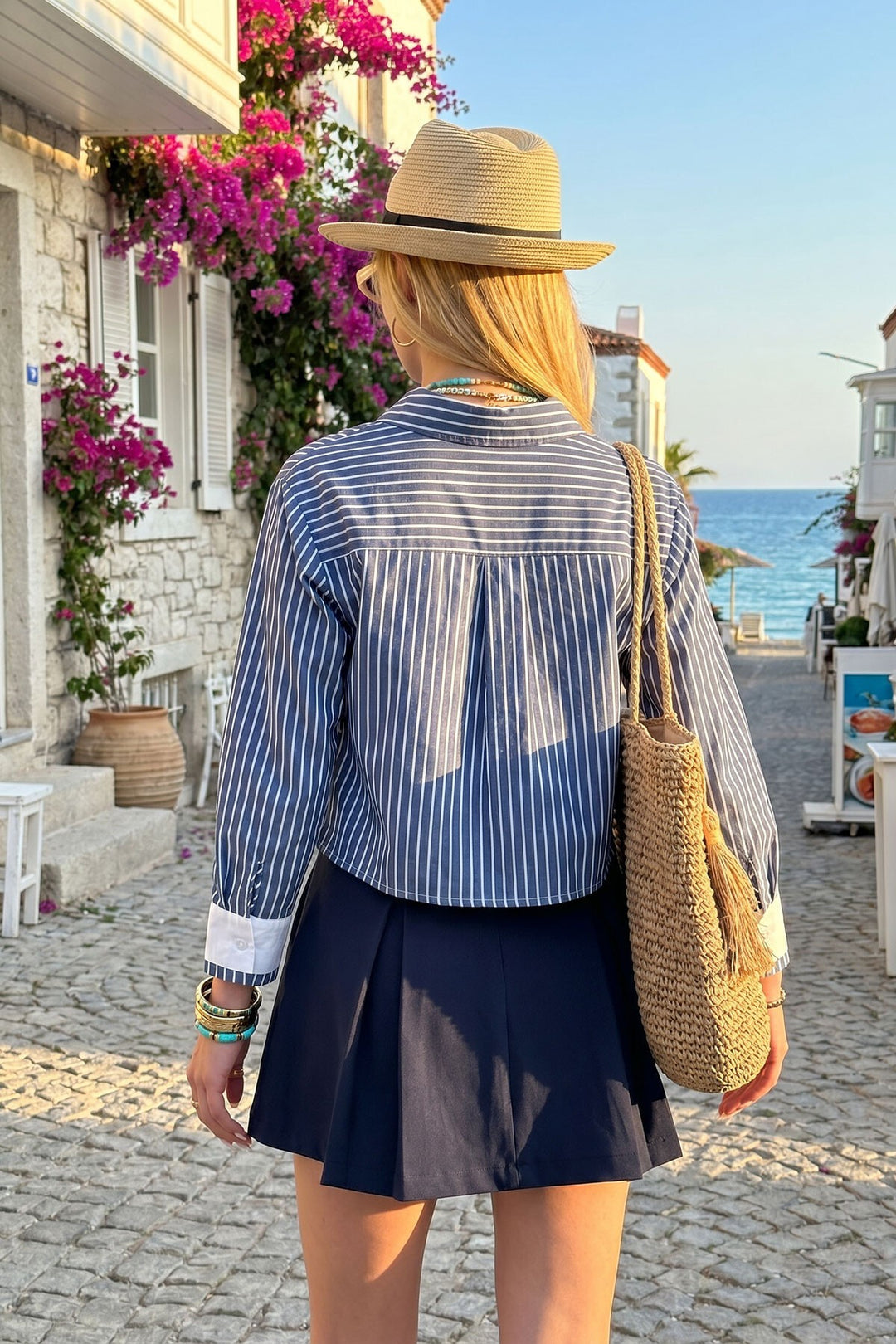 Lacivert Manşet Ve Cepleri Garnili Çizgili Oversize Crop Dokuma Gömlek - Banbury