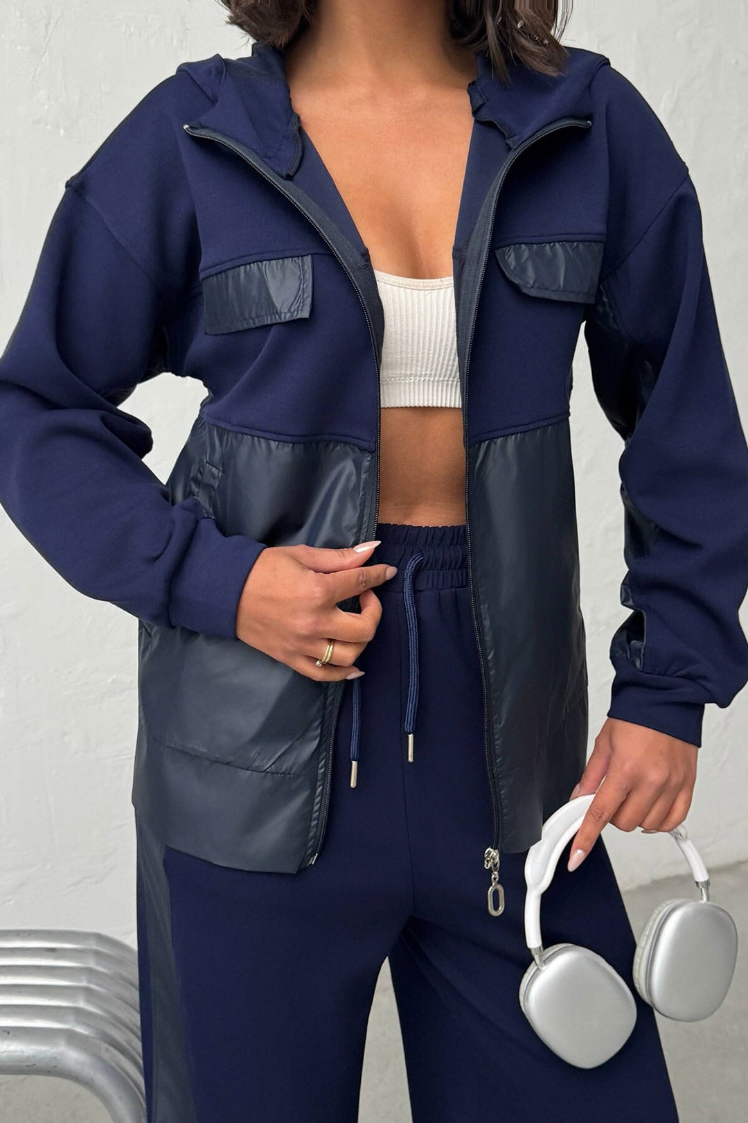 Lacivert Yumuşak Dokulu Garnili Kapüşonlu Sweatshirt Ve Pantolon Alt Üst Takım BCHN-25261023 - Venlo