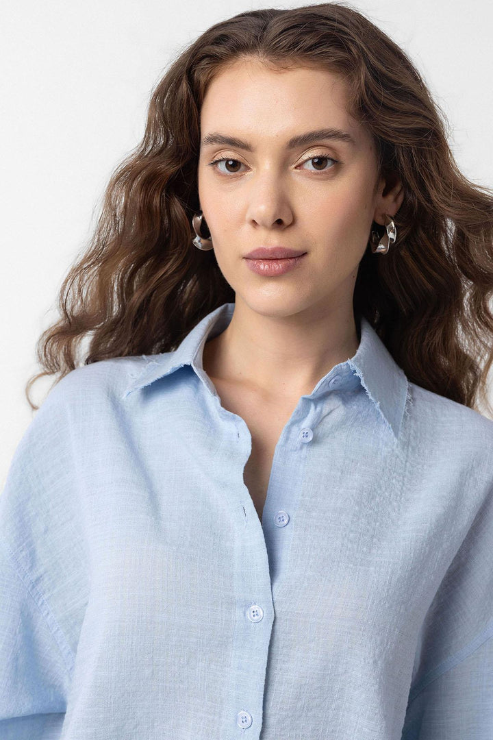 ANT Antioch Blue Cropped Textured Women's Shirt - Charlottesville