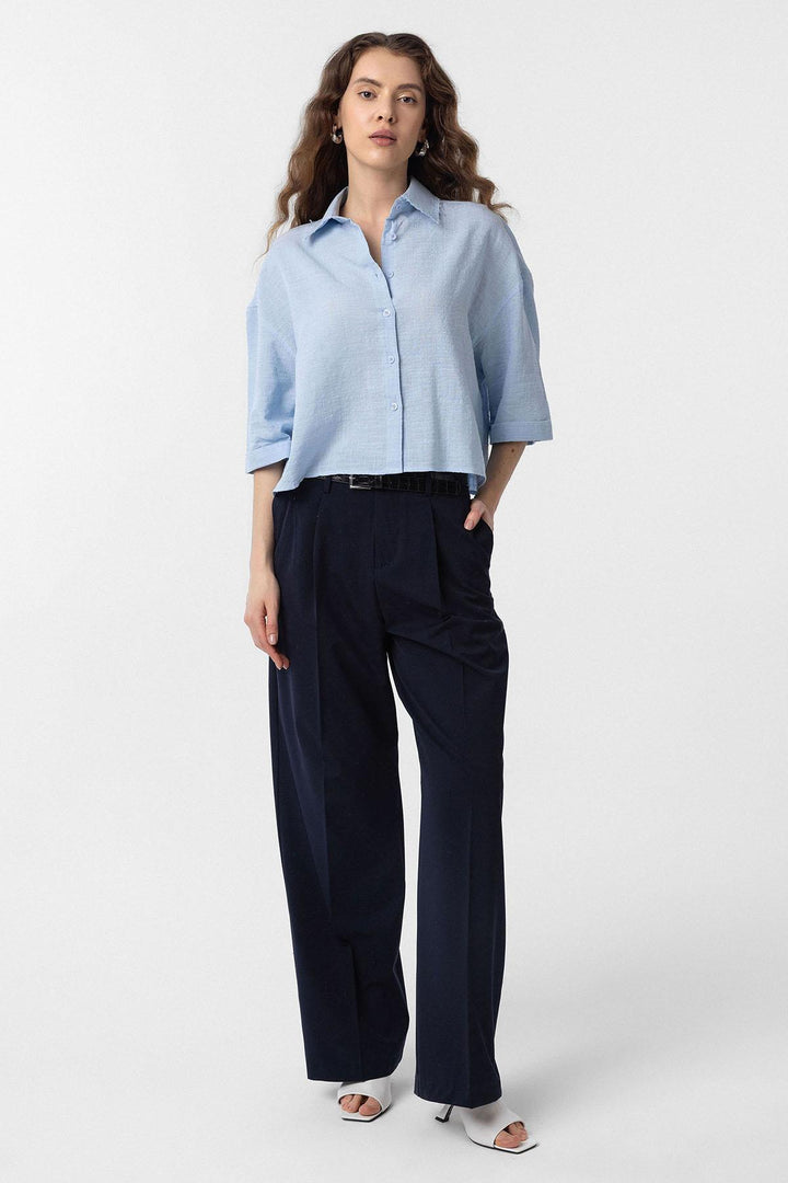 ANT Antioch Blue Cropped Textured Women's Shirt - Charlottesville