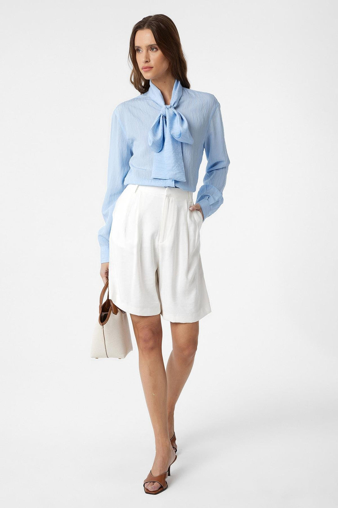 ANT Antioch Blue Collar Woman Shirt with Scarf - Viana do Castelo