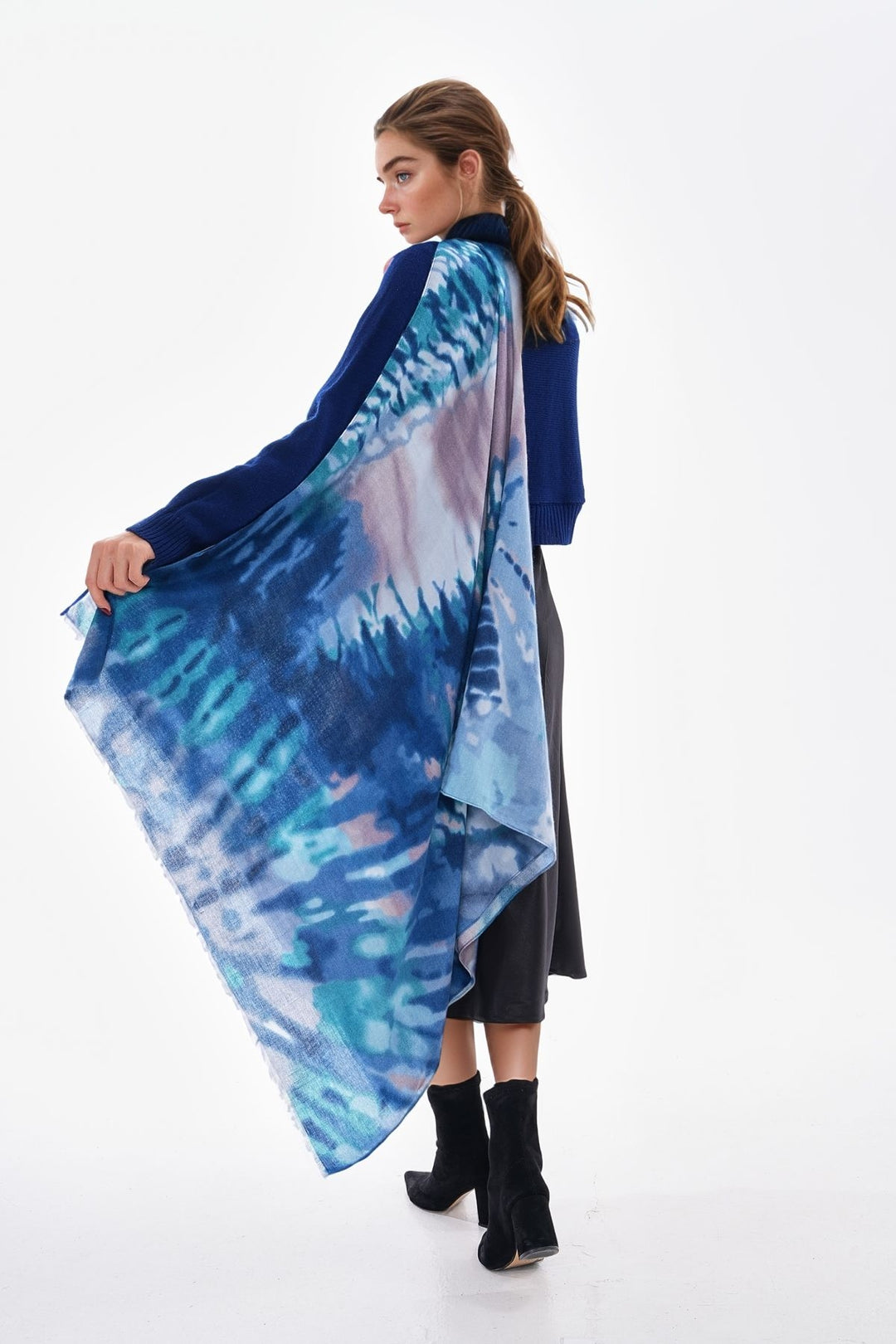 Blue Patterned Colorful Scarf BCNSV-25WT1022 - Zaandam