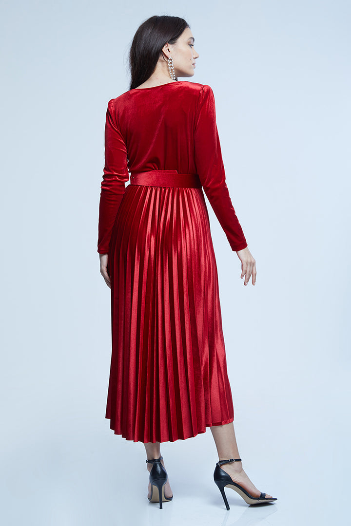 FRV Red velvet long sleeve midi dress - Gloucester