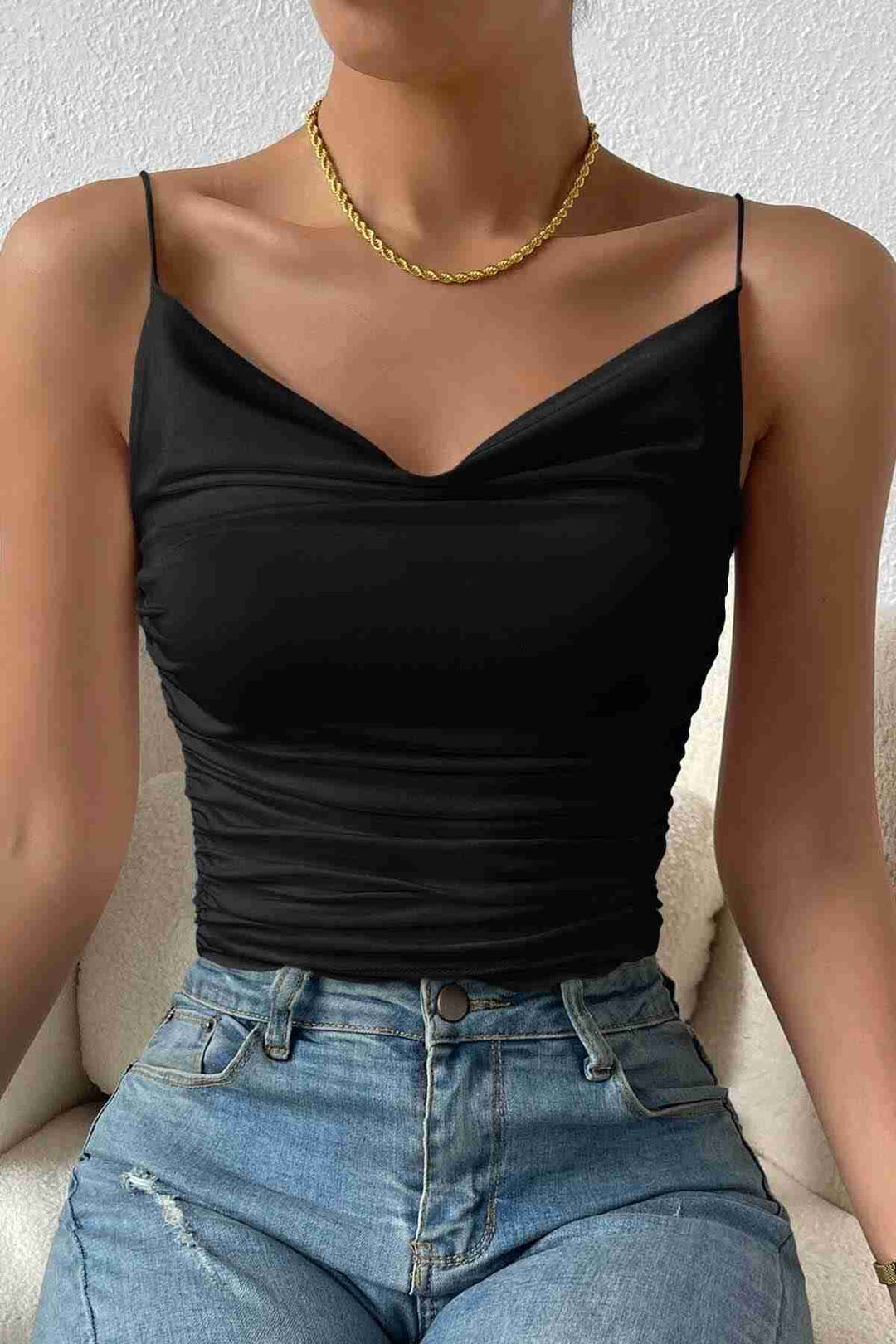 بلوزة IGR Women Merry See النسائية بدون أكمام وحزام سباغيتي ورقبة على شكل حرف V عميقة باللون الأسود - Poti
