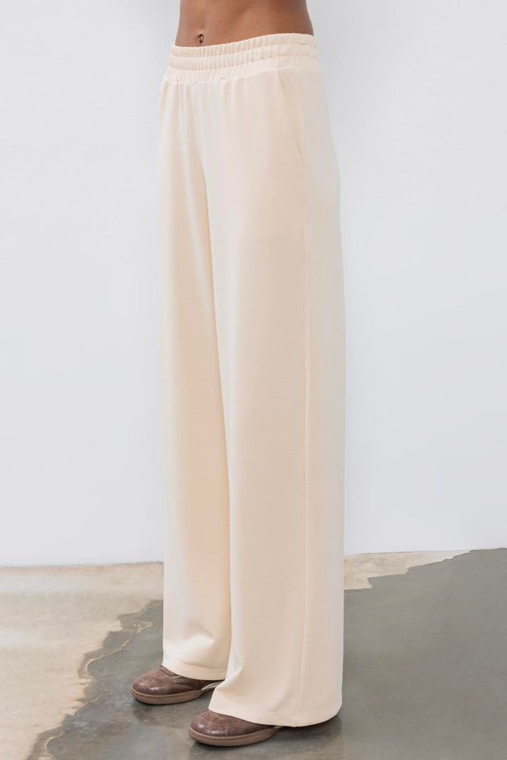 BSL Women Modal Straight Cut Trousers - Holyoke