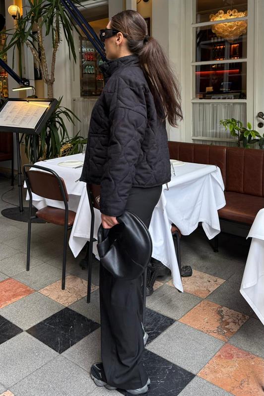 MDX Siyah Dik Yaka Kapitone Kadın Mont MG2568 - Winslow