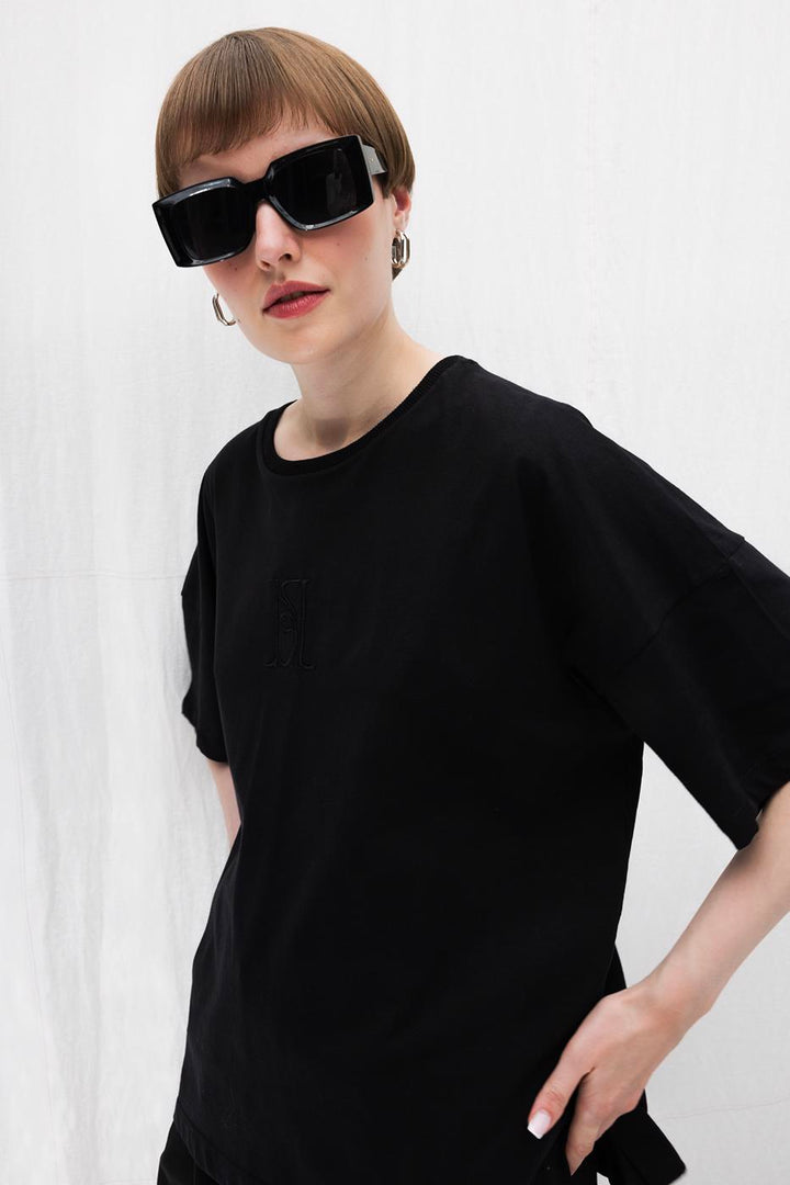 BSL Women Embroidered Basic Tshirt - Hayward