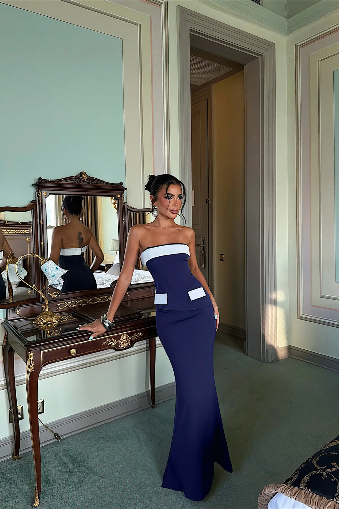 EYY Women Navy Blue Skirt Set - Villa de Zaachila