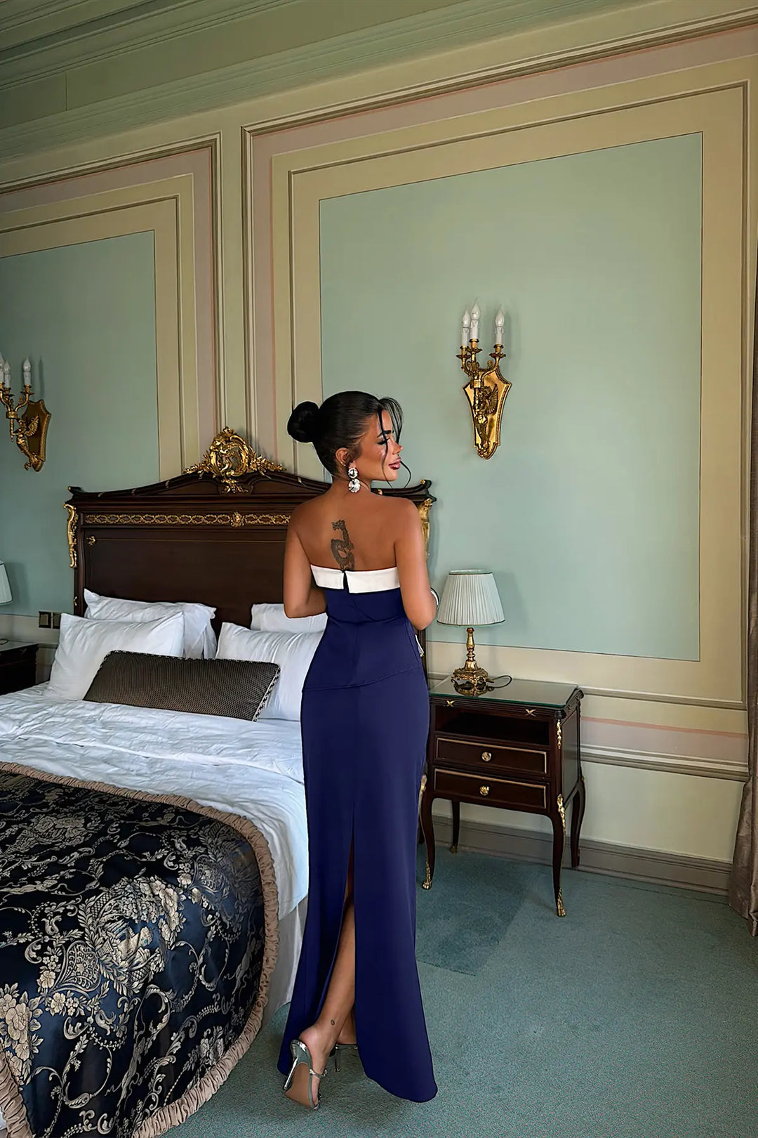 EYY Women Navy Blue Skirt Set - Villa de Zaachila