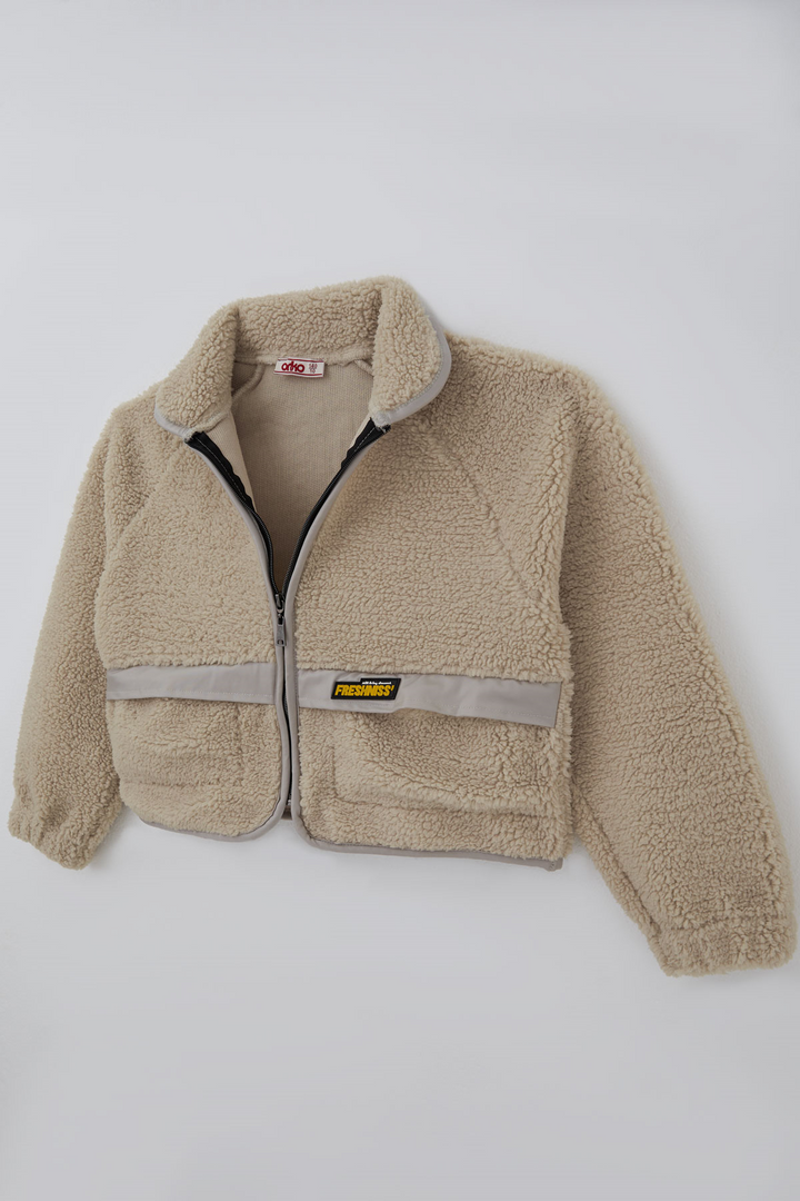 BRE Orko Kız Çocuk Peluş Crop Hırka Kontrast Şerit & Dekoratif Yazı Arma Detaylı Fermuarlı 106 Yaş , Bej - Köniz