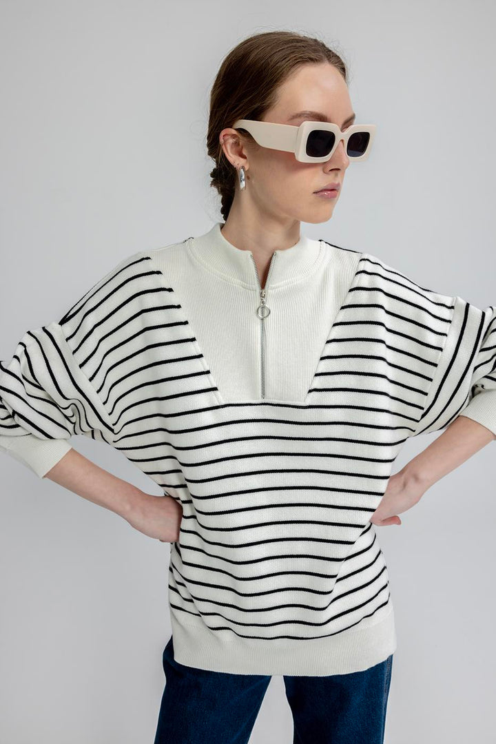 BSL Women Oversize Half Zipper Striped Knitwear Sweater - Vénissieux