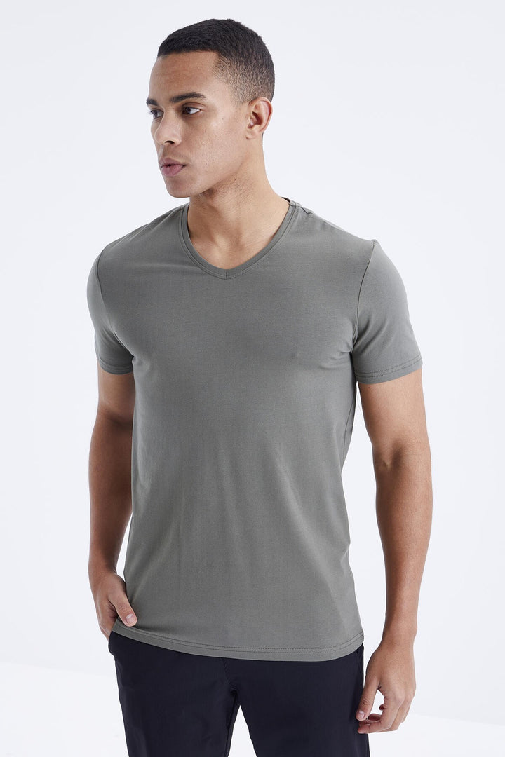 TMY Çağla Basic Short Sleeve Standard Fit V-Neck Men's T-Shirt - 87912 - Pervomaisk
