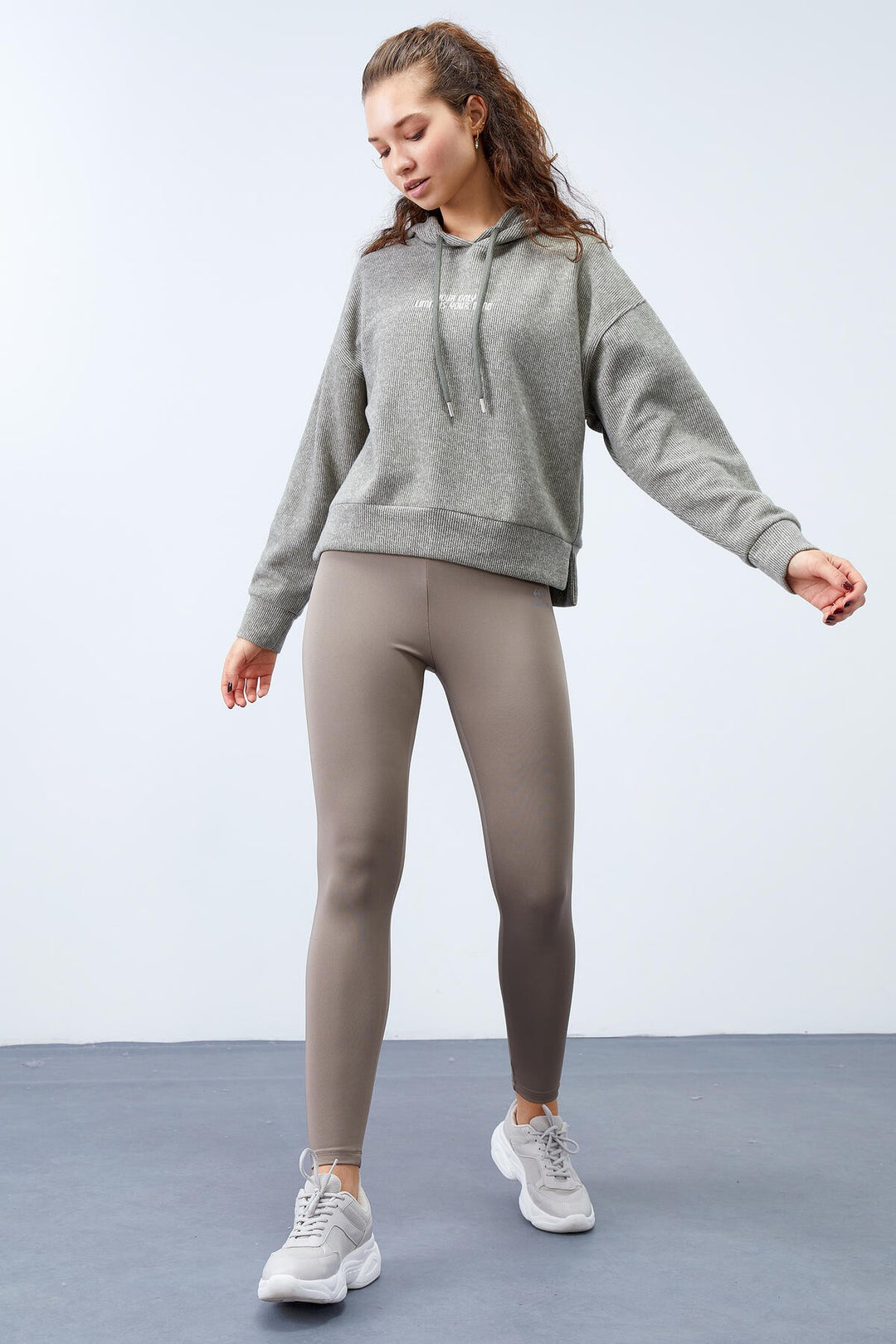 TMY Çağla Hooded Thessaloniki Woman Oversize Sweatshirt with Embroidered Writing - 97192 - Warner Robins