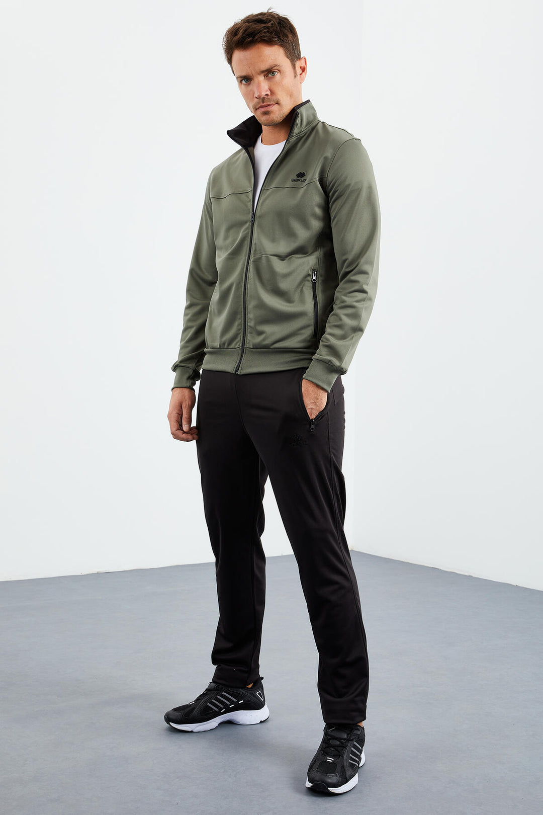 TMY Çağla - Black High Neck Zippered Standard Fit Classic Cuff Men's Tracksuit - 85162 - Kamp-Lintfort