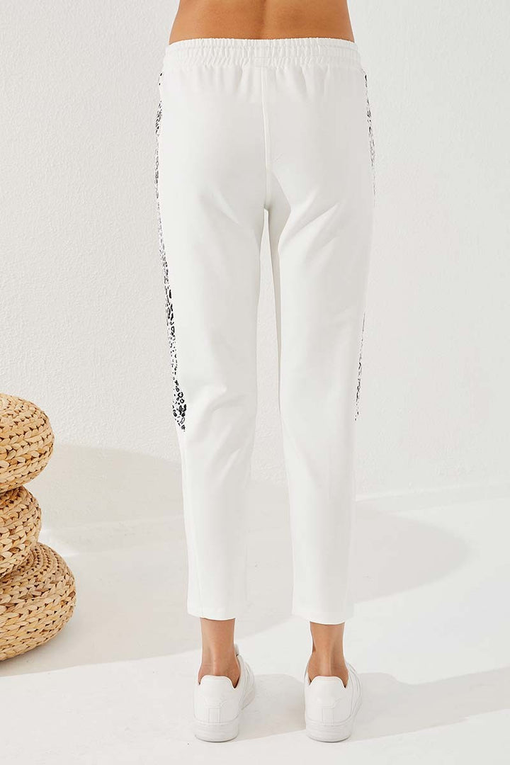 بنطال رياضي TMY Ecru Sides Leopard Pattern ذو قصة ضيقة للنساء - 94572 - Weslaco