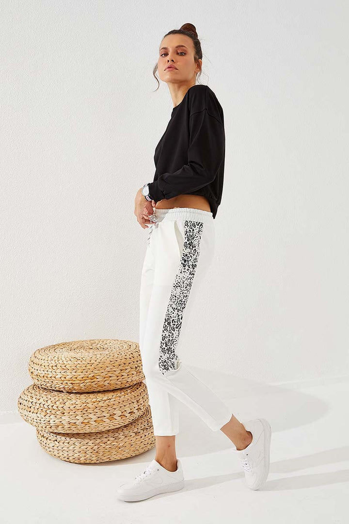 بنطال رياضي TMY Ecru Sides Leopard Pattern ذو قصة ضيقة للنساء - 94572 - Weslaco