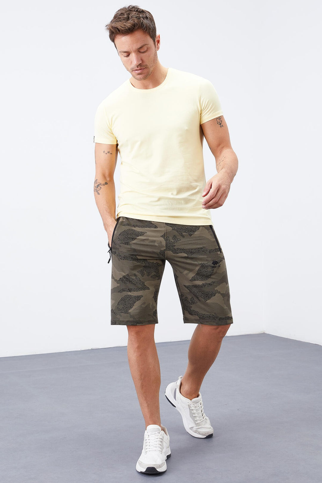 TMY Khaki Camouflage Patterned Standard Fit Men's Shorts - 81157 - Bergen op Zoom