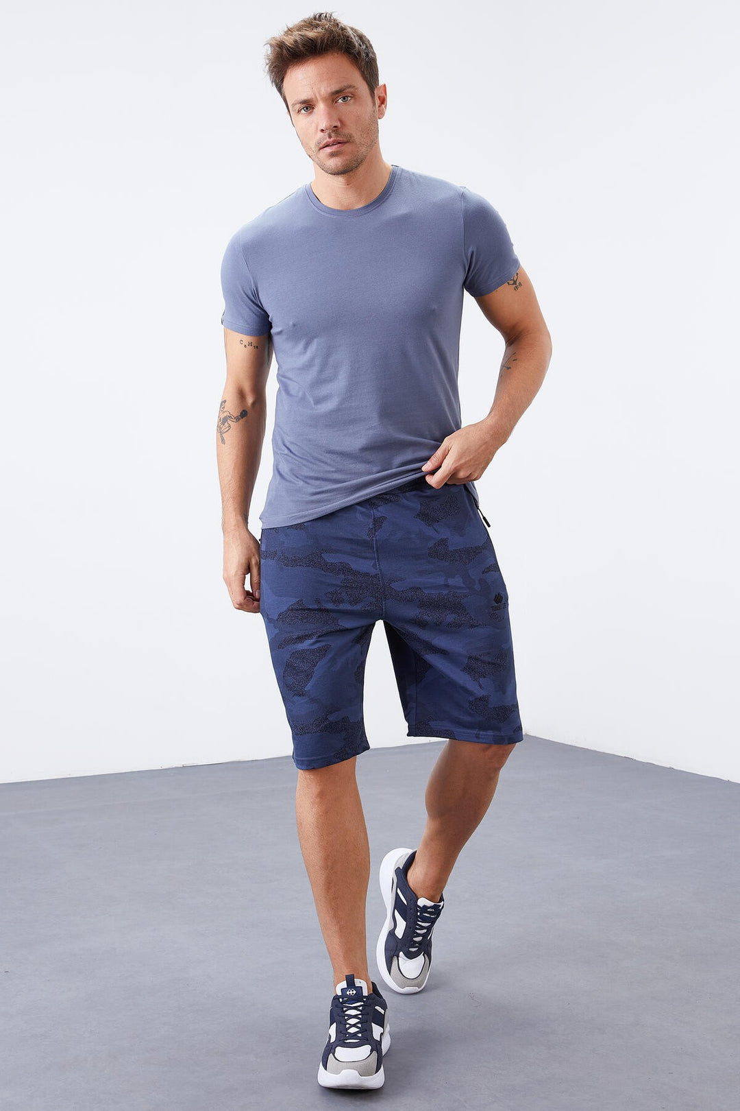 TMY Indigo Camouflage Pattern Standard Fit Men's Shorts - 81157 - Upper Arlington