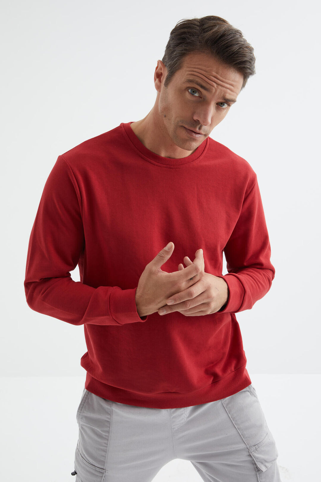 TMY Red Basic Round Neck Comfort Fit Men's Sweatshirt - 88053 - San Marcos