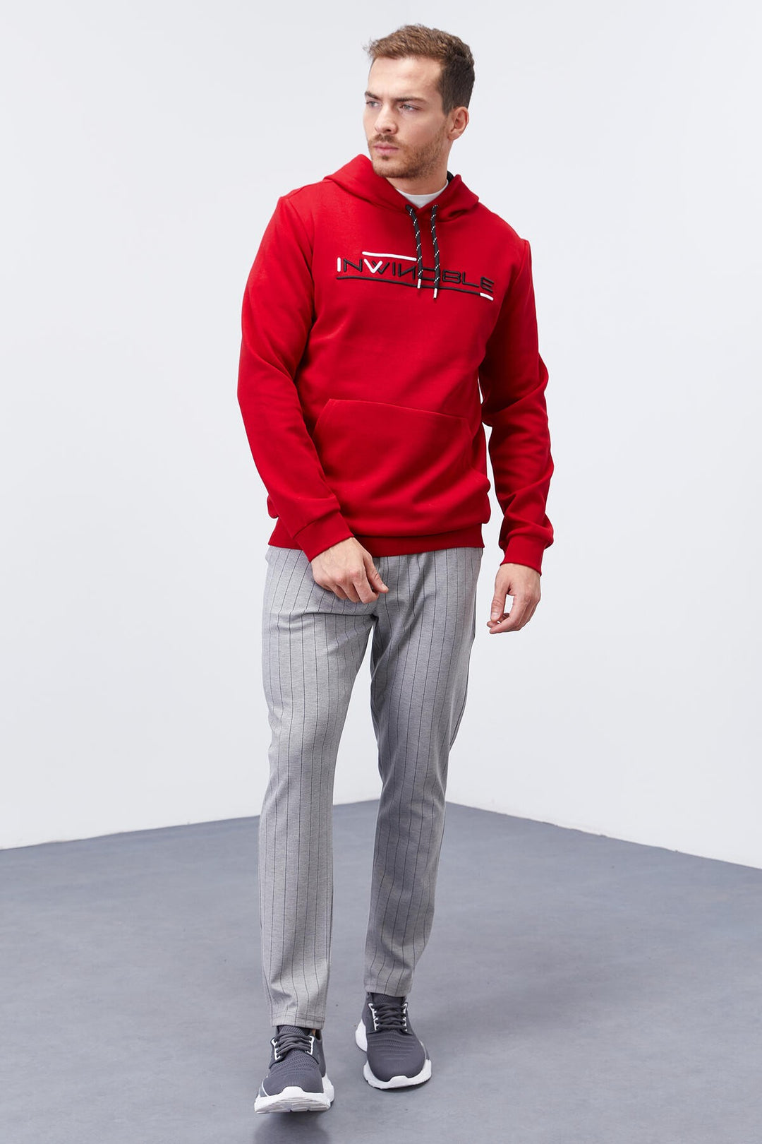 TMY Red Kangaroo Pocket Standard Fit Hooded Men's Sweatshirt - 87883 - Butte