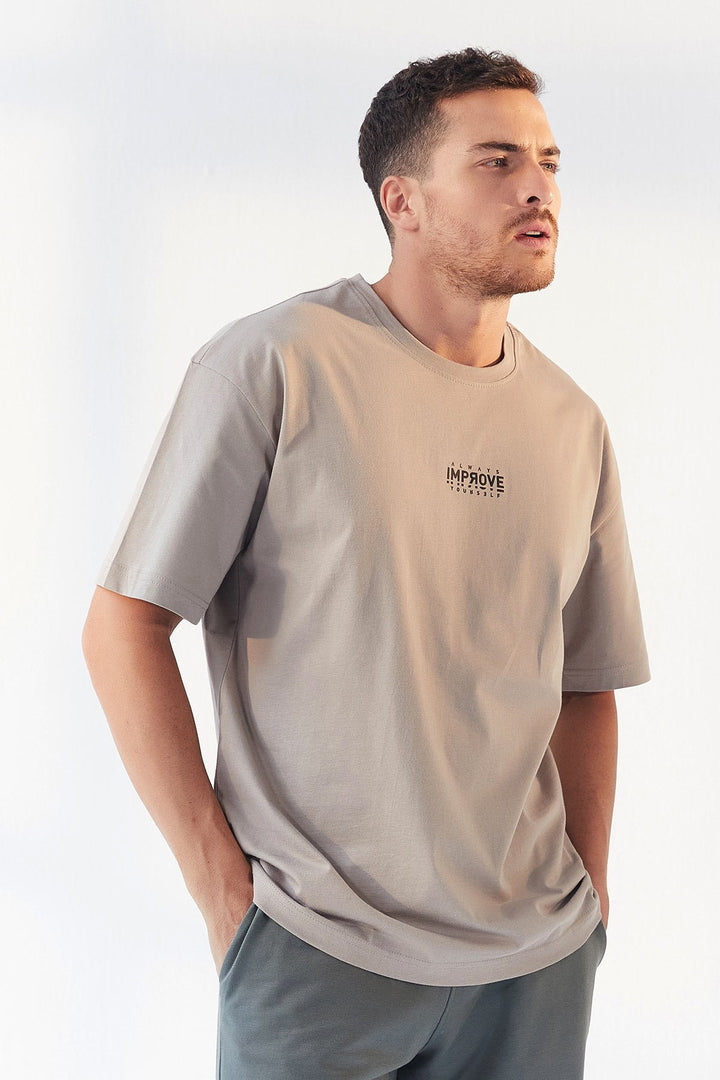 TMY Dark Beige Small Printed O Neck Men's Oversize T-Shirt - 87985 - Pátra