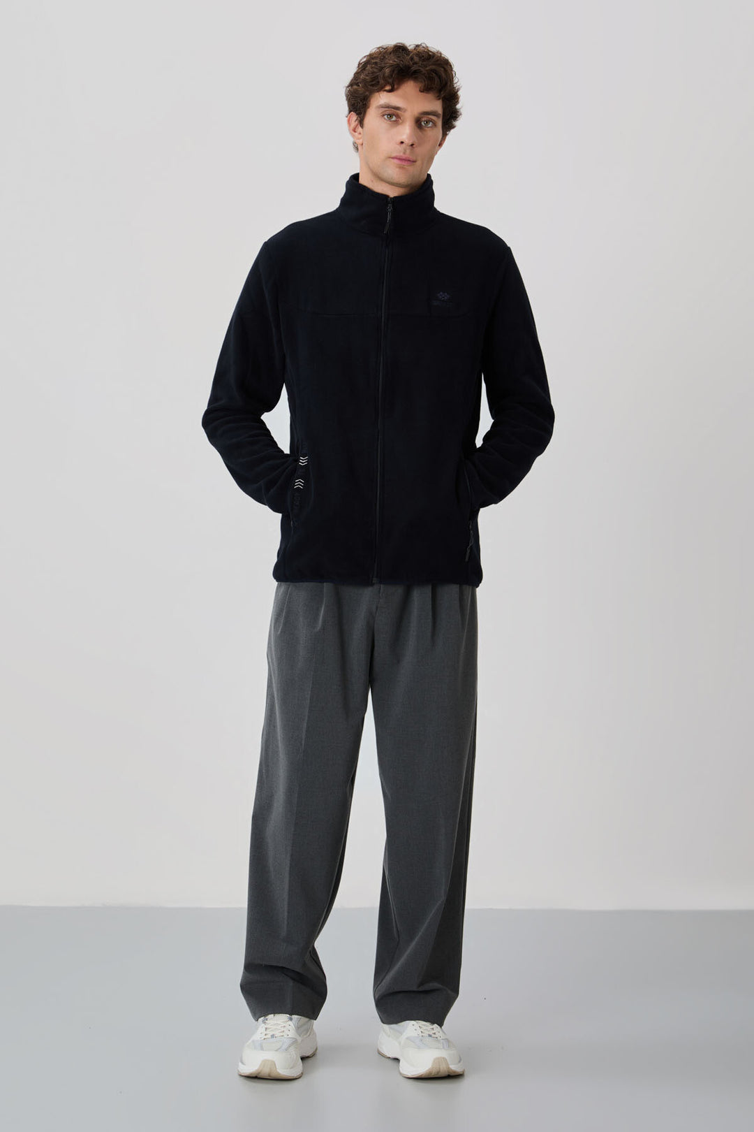 TMY Navy Blue Embroidered Text Zippered Standart Fit Men's Sweatshirt Polar - 87992 - Zoetermeer