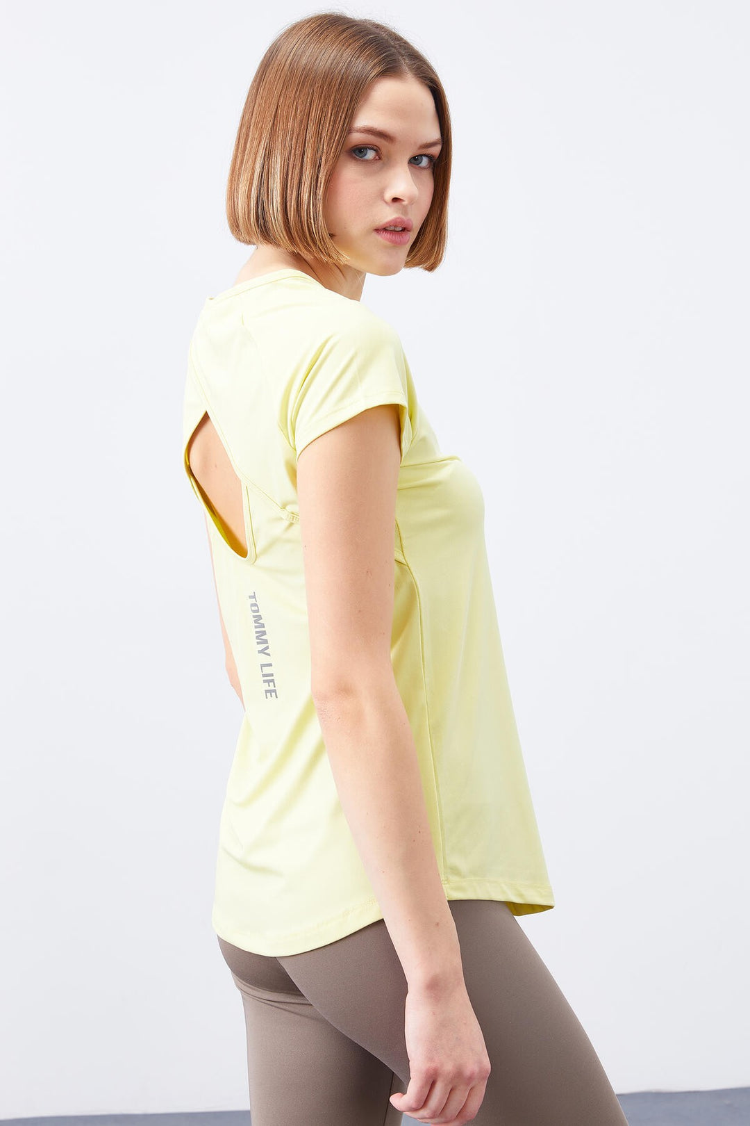 TMY Lemon Back Window Short Sleeve Standard Mold O Neck Women's T-Shirt - 97101 - Jena