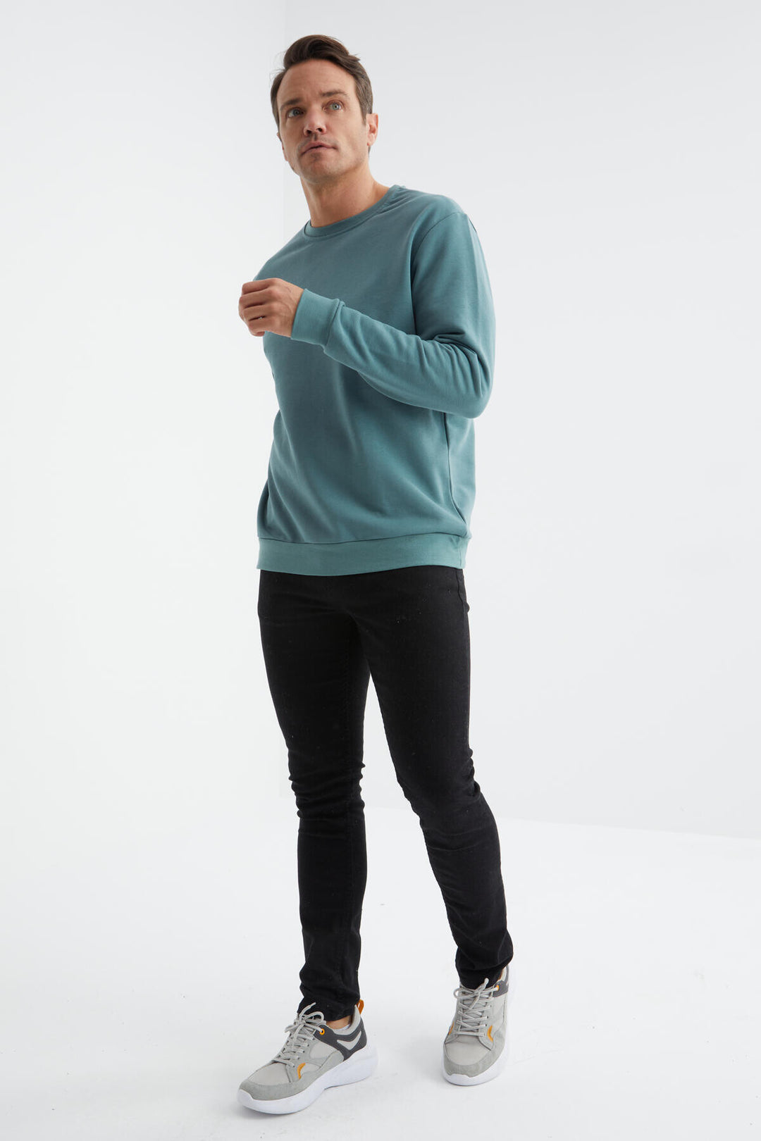 TMY Mint Green Basic Round Neck Comfort Fit Men's Sweatshirt - 88053 - Ancona