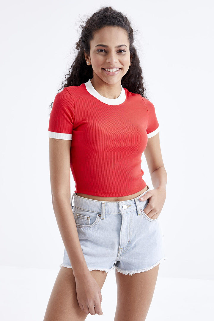 TMY Pomegranate Flower Basic Sleeve Detail O Neck Women's Crop Top T-Shirt - 97200 - Odessa