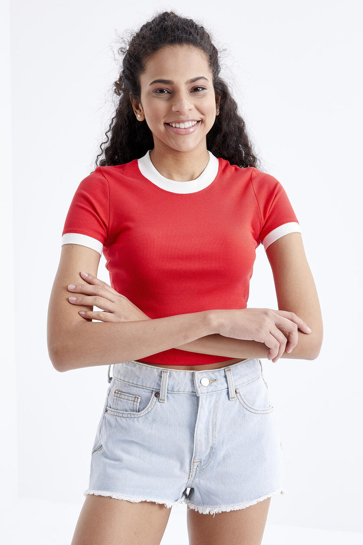 TMY Pomegranate Flower Basic Sleeve Detail O Neck Women's Crop Top T-Shirt - 97200 - Odessa
